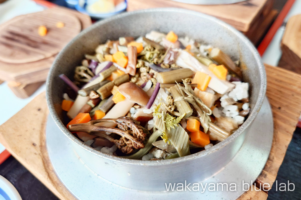 つくも食堂 山菜釜飯