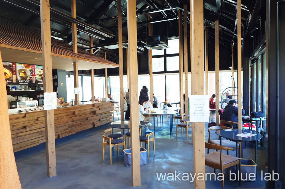 高野山 カフェ雫 店内 写真